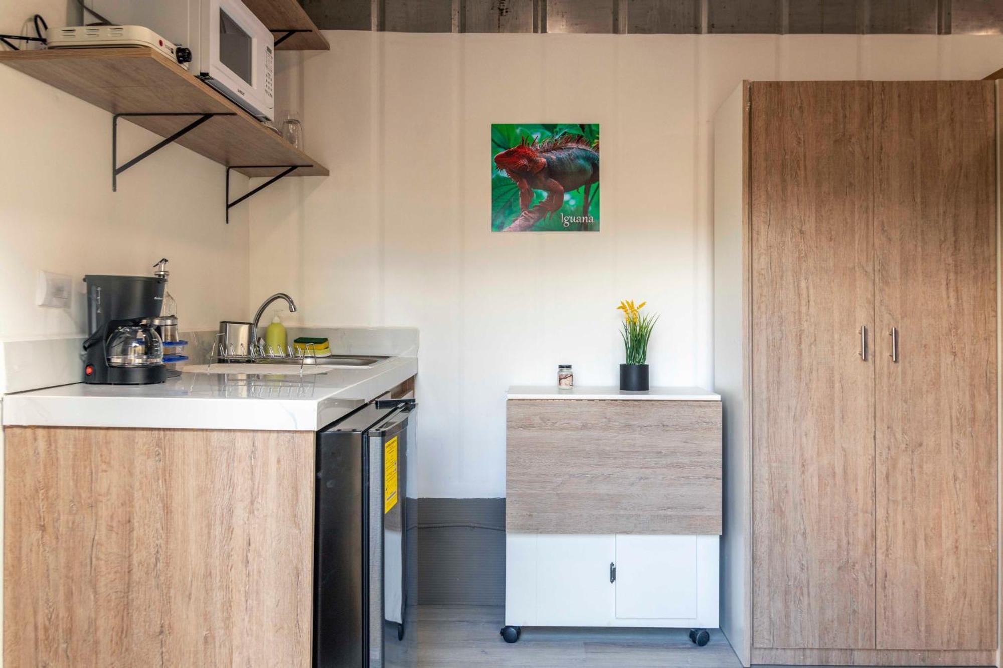 Emi'S Place Container Living Uvita Luaran gambar