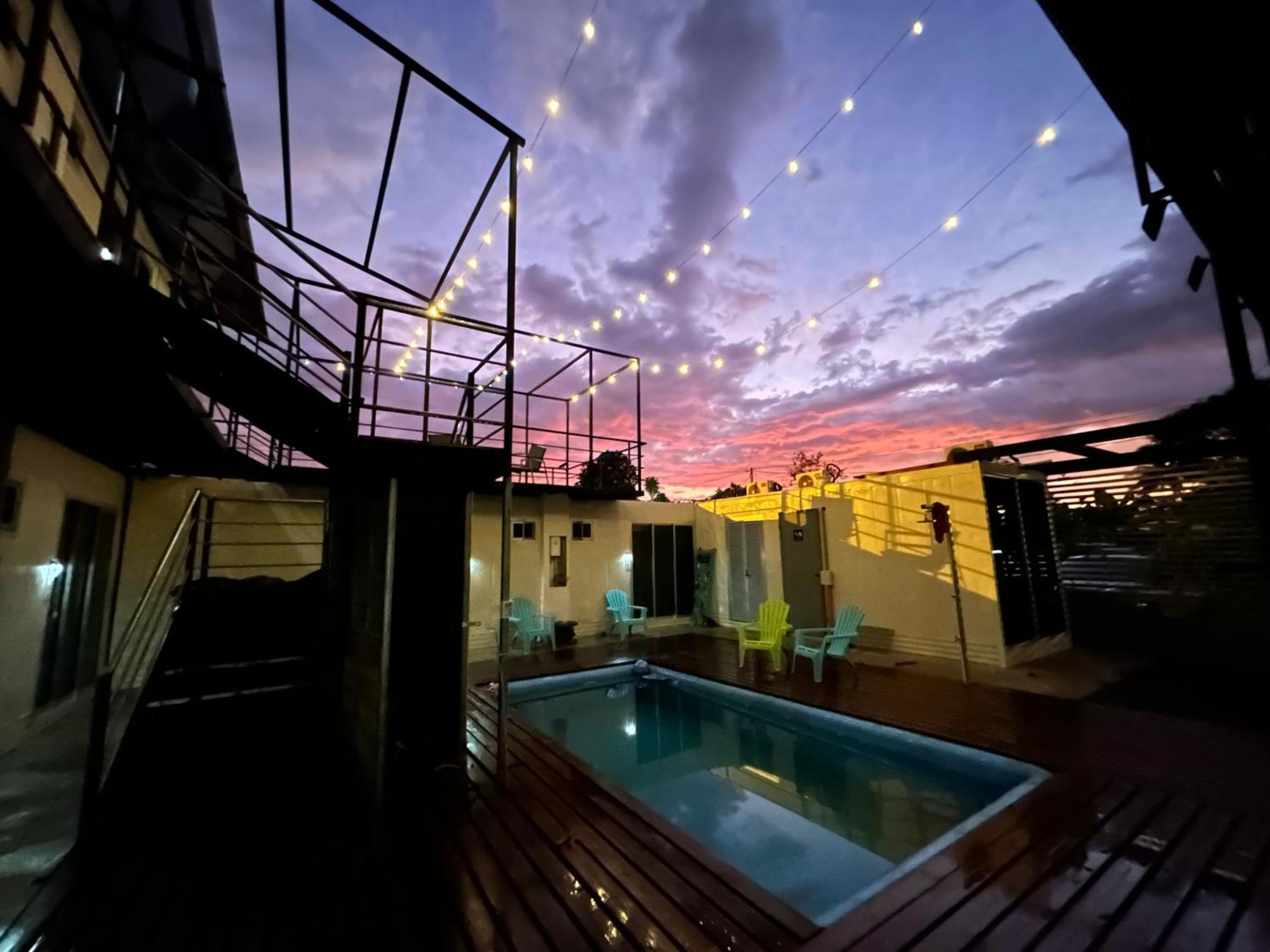 Emi'S Place Container Living Uvita Luaran gambar